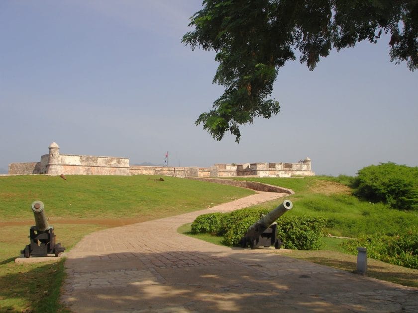 Castillo de San Pedro de la Roca en Santiago de Cuba CASTILLO DE SAN PEDRO DE LA ROCA EN SANTIAGO DE CUBA