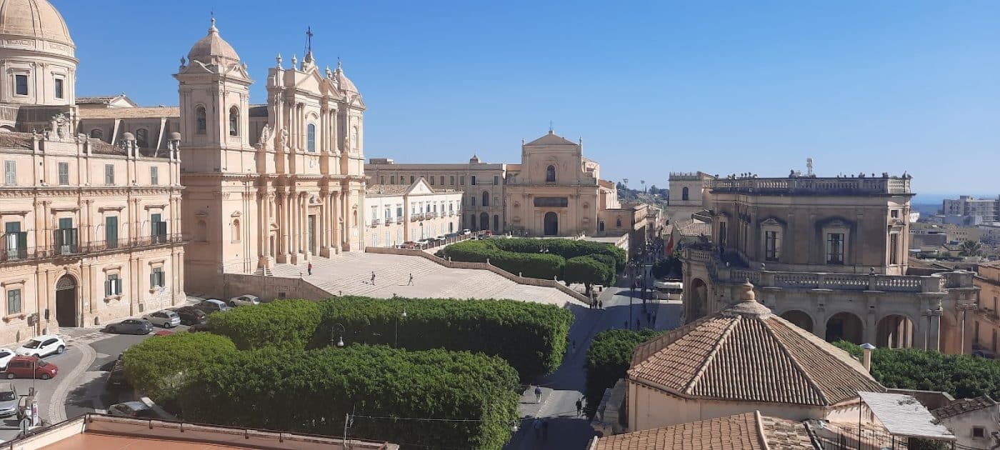 La monumental Noto en Sicilia. Foto de Google Maps de Viktorija Šmalc Ciudades de Italia: La monumental Noto en Sicilia