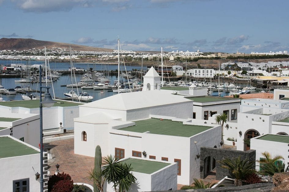 Marina Rubicón en Playa Blanca Lanzarote foto Frank Vincentz CC BY SA 3.0 Wikimedia Commons Marina Rubicón en Playa Blanca Lanzarote foto Frank Vincentz CC BY SA 3.0 Wikimedia Commons