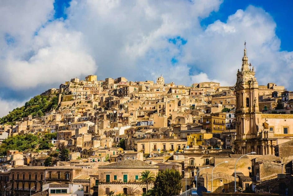 Modica, Sicilia. Foto de Google Maps de Dimitar Atanasov Pueblos de italia: Modica, Sicilia