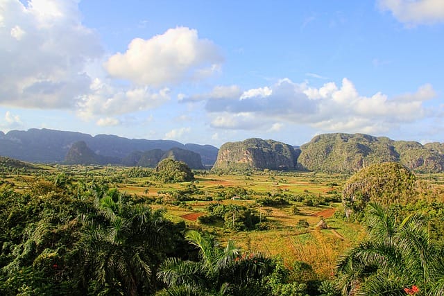 Valle de Viñales, Cuba VALLE DE VIÑALES CUBA