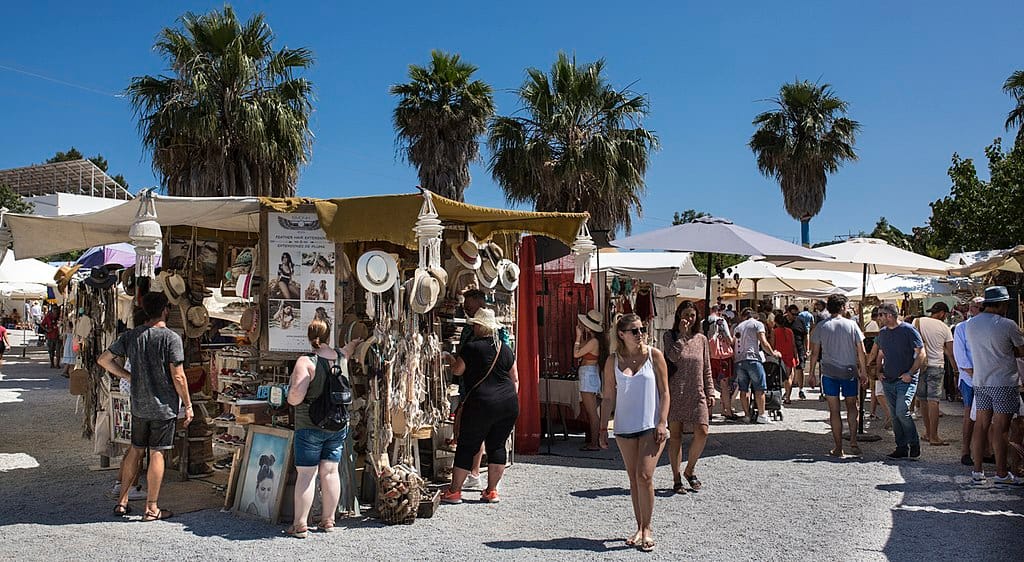 Mercadillo Las Dalias en Ibiza. Foto de Archivo Las Dalias, CC BY SA 4.0 Mercadillo Las Dalias en Ibiza