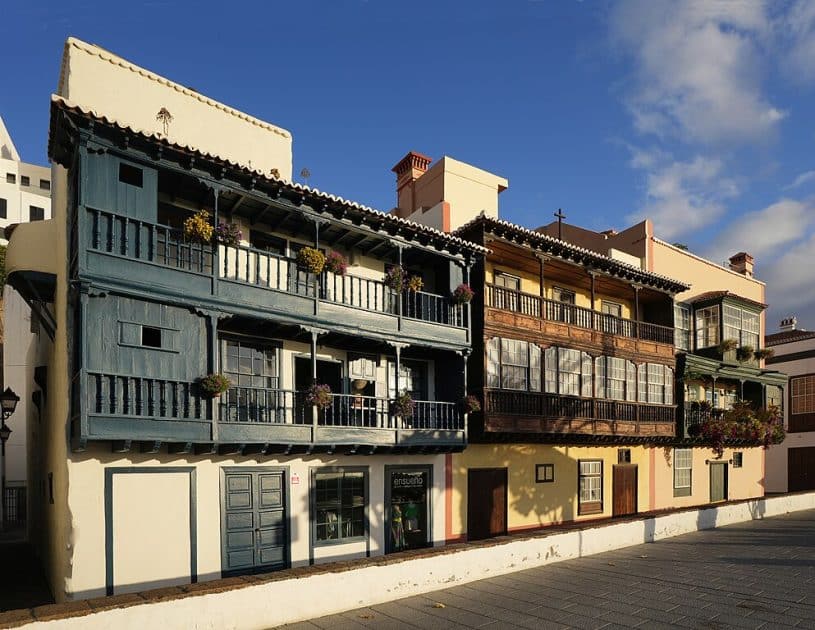 Balcones de la Avenida Marítima en Santa Cruz de La Palma. Foto de Ingo Mehling, CC BY SA 4.0 Balcones de la Avenida Marítima en Santa Cruz de La Palma. Foto de Ingo Mehling, CC BY SA 4.0