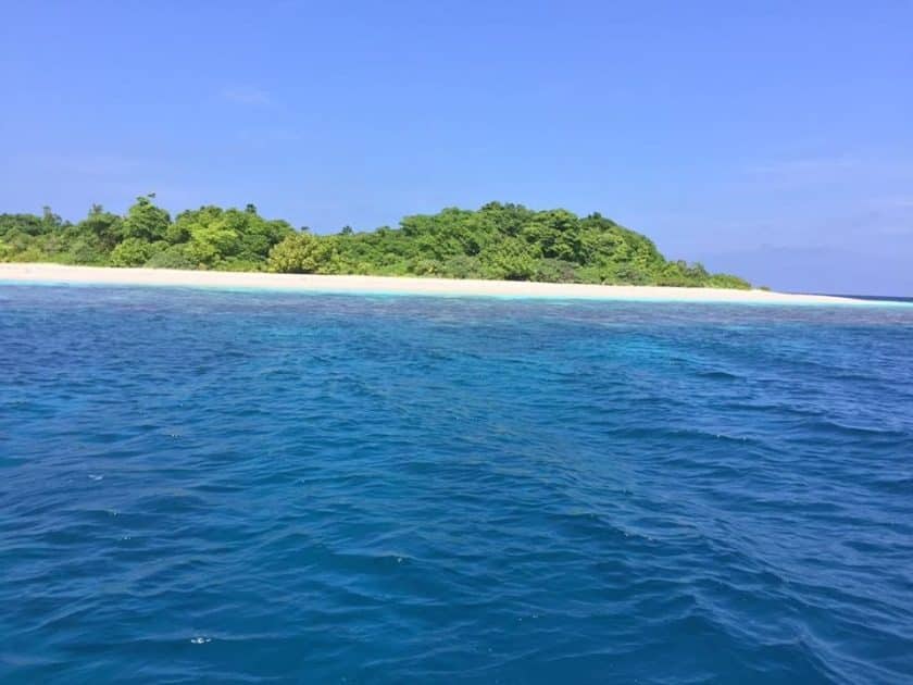 Isla de Dhevva Laabadhoo. Foto de Google Maps de Hamzath Anees Isla de Dhevva Laabadhoo. Foto de Google Maps de Hamzath Anees