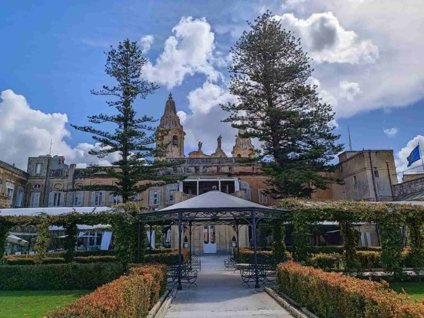 Qué ver en Malta - Palazzo Parisio. Foto de Google Maps de Oscar González Qué ver en Malta Palazzo Parisio. Foto de Google Maps de Oscar González