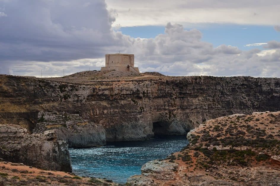 Qué ver en Malta - Torre de Santa María en Comino Qué ver en Malta Torre de Santa María en Comino