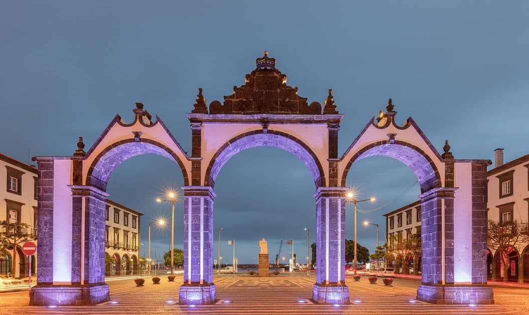Viaje a Islas Azores, Portugal Centro histórico de Ponta Delgada. Foto de Diego Delso