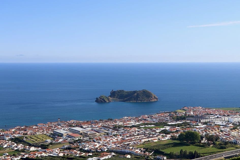Viaje a Islas Azores, Portugal Vila Franca do Campo. Foto de Navin75, CC BY SA 2.0
