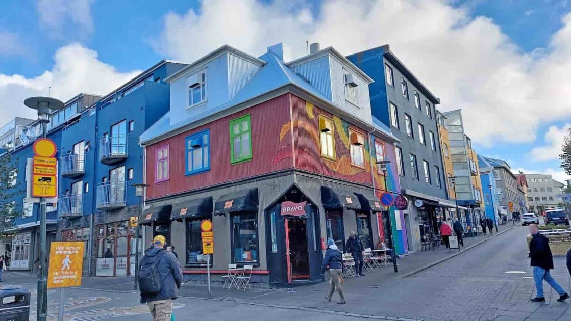 Cosas que ver en Reikiavik en 1 día Calle Laugavegur. Foto de Google Maps de George Ren Cosas que ver en Reikiavik en 1 día Calle Laugavegur. Foto de Google Maps de George Ren