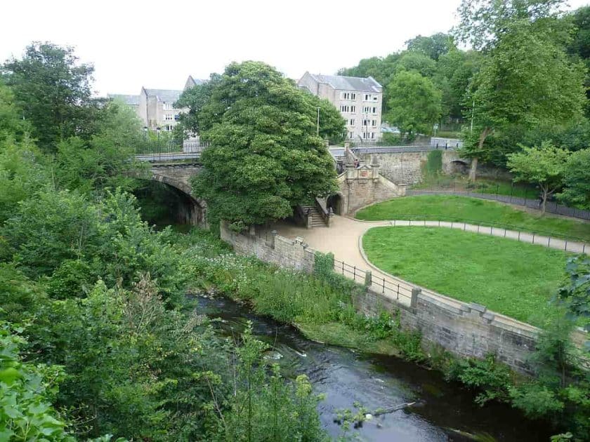 Qué hacer en Edimburgo Stockbridge. Foto de Kim Traynor, CC BY SA 3.0