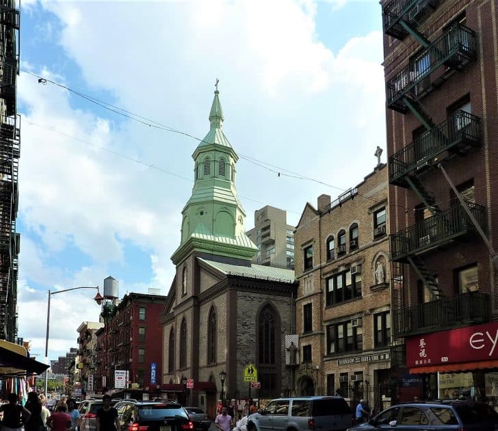 Qué ver en Manhattan Iglesia de la Transfiguración en Chinatown. Foto de Chris06, CC BY SA 4.0 Qué ver en Manhattan Iglesia de la Transfiguración en Chinatown. Foto de Chris06, CC BY SA 4.0