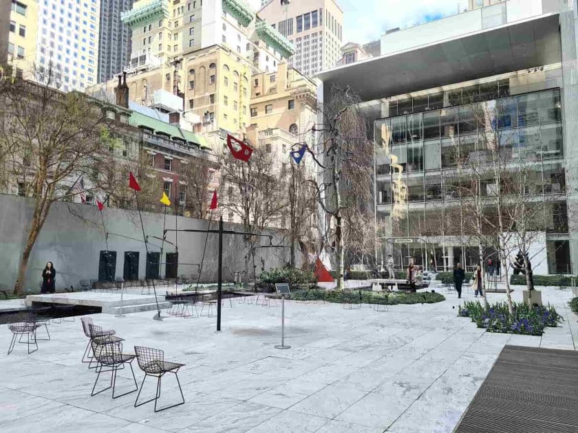 Qué ver en Manhattan Jardín de Esculturas del MoMA. Foto de Google Maps de Piotr Biedacha Qué ver en Manhattan Jardín de Esculturas del MoMA. Foto de Google Maps de Piotr Biedacha