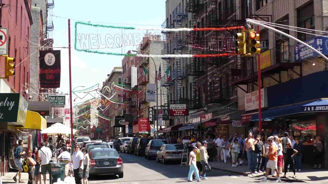 Qué ver en Manhattan Little Italy. Foto de Colin W, CC BY SA 3.0 Qué ver en Manhattan Little Italy. Foto de Colin W, CC BY SA 3.0