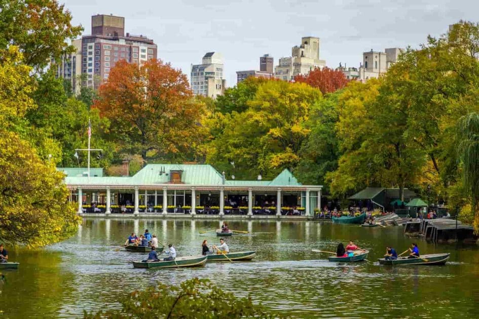 Qué ver en Manhattan Loeb Boathouse. Foto de Google Maps de Stephen Keen Qué ver en Manhattan Loeb Boathouse. Foto de Google Maps de Stephen Keen