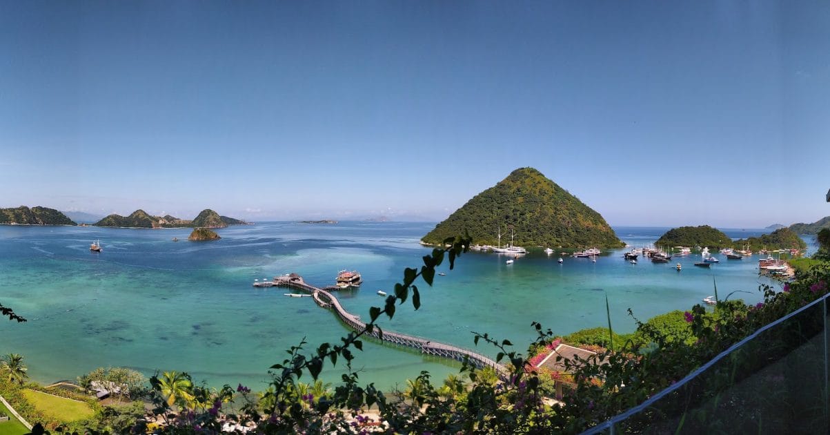Viaje a Indonesia Labuan Bajo. Foto de Google Maps de Charles Panggul Viaje a Indonesia Labuan Bajo. Foto de Google Maps de Charles Panggul