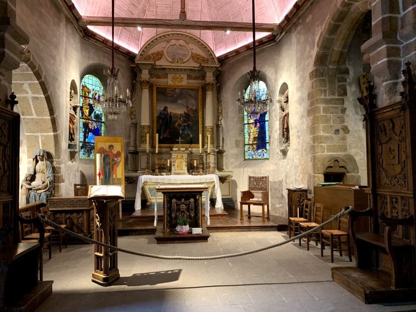 Visitar Mont Saint Michel Iglesia Parroquial de San Pedro. Foto de Google Maps de Emmanuel SOULOUMIAC