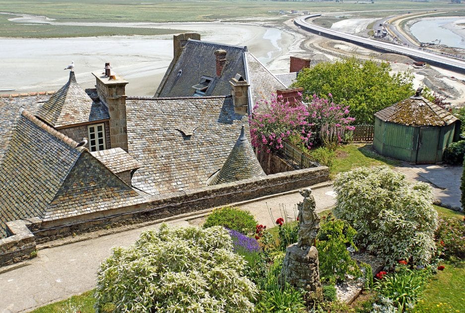 Visitar Mont Saint Michel Jardines públicos. Foto de Dennis Jarvis from Halifax, CC BY SA 2.0