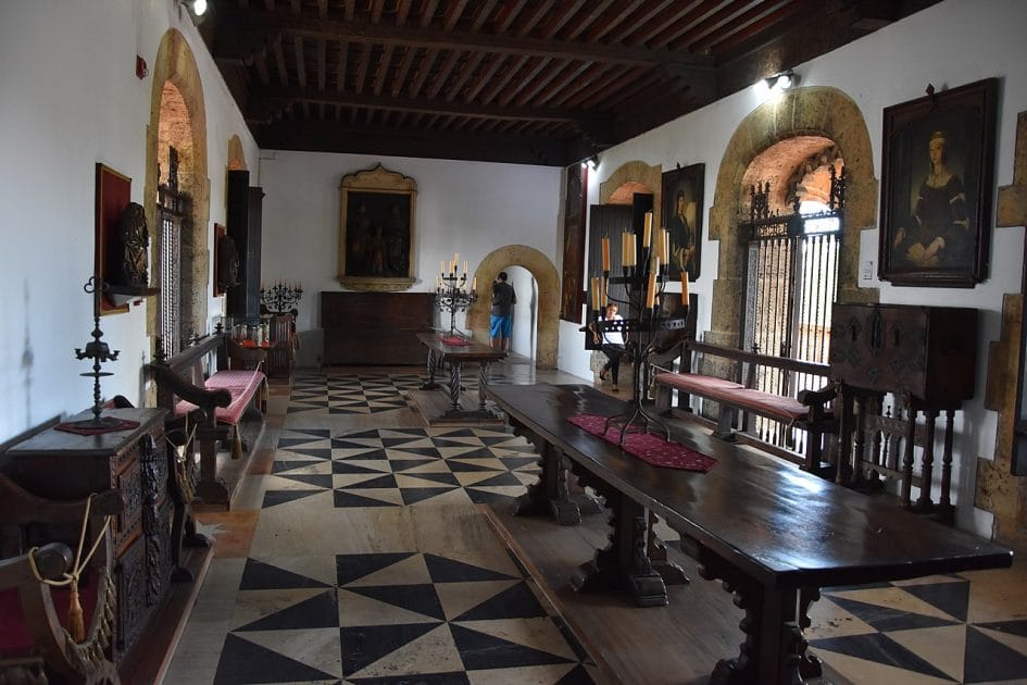 Ciudad Colonial de Santo Domingo Interior del Alcázar de Colón. Foto de Phyrexian, CC BY SA 4.0