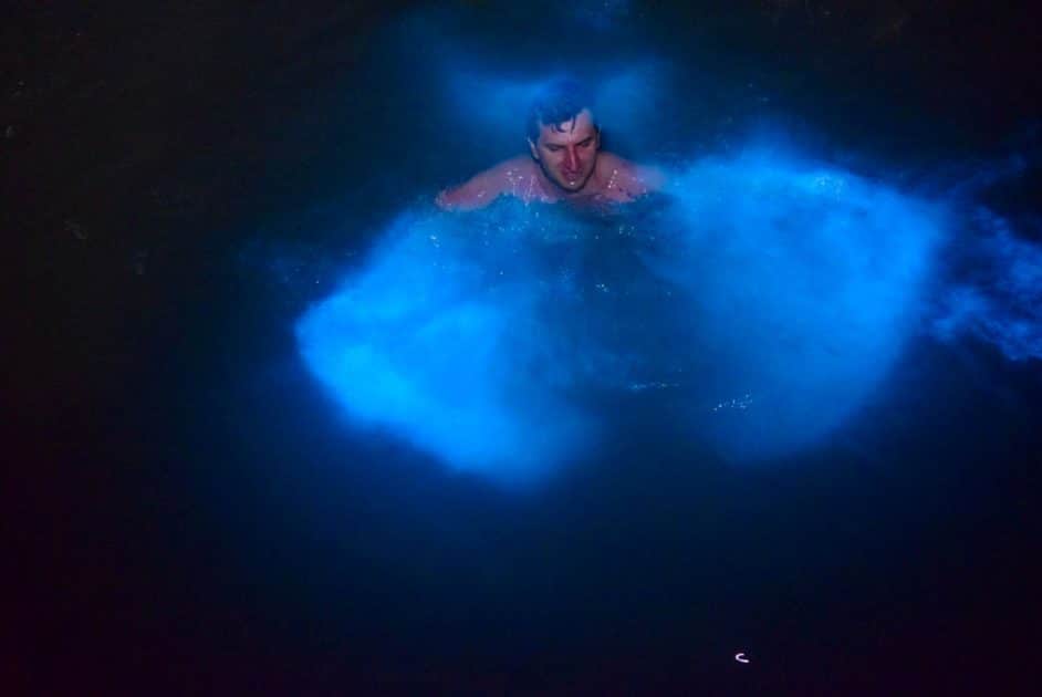 Viajes a Jamaica Aguas bioluminiscentes en Luminous Lagoon. Foto de Google Maps de Luminous Lagoon Excursions Jamaica