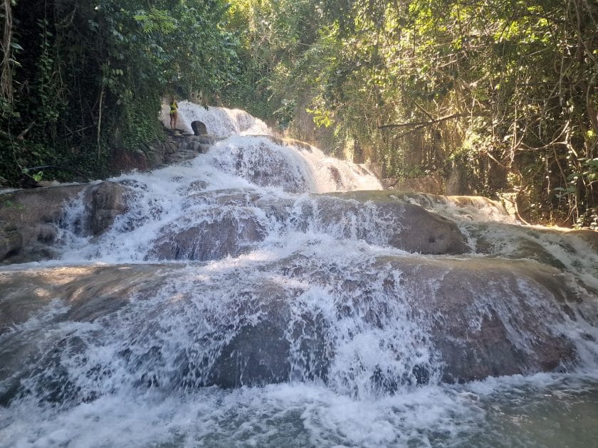 Viajes a Jamaica Dunn´s River Falls. Foto de Google Maps de Michaël Vermeulen