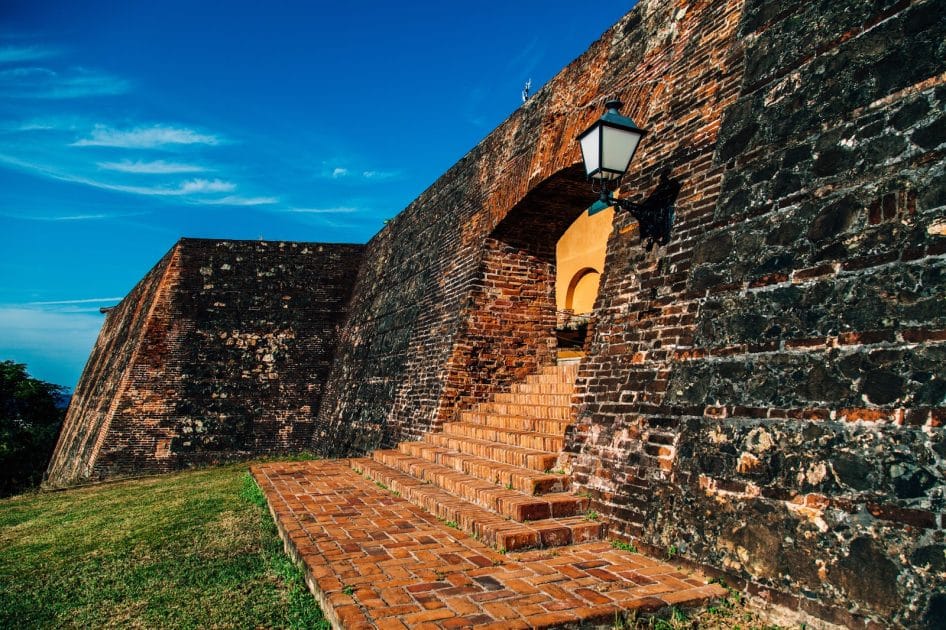 Viajes a Puerto Rico Fortín Conde de Mirasol. Foto de Google Maps de Discover Puerto Rico