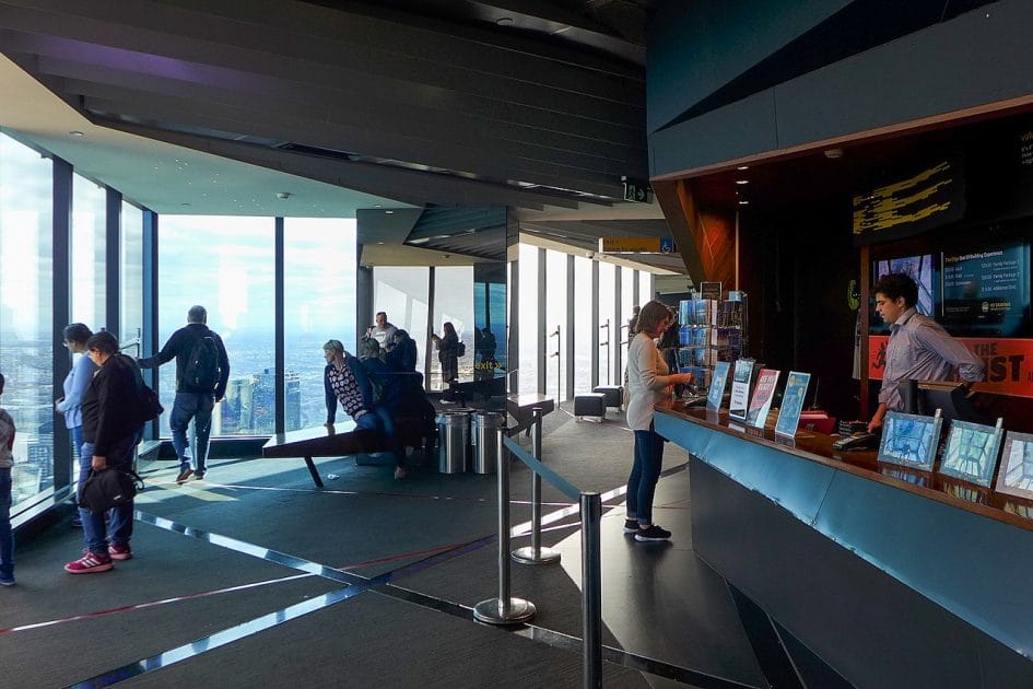 Qué ver en Melbourne El Eureka Skydeck en la planta 88 de la Eureka Tower. Foto de Wpcpey, CC BY SA 4.0 Qué ver en Melbourne El Eureka Skydeck en la planta 88 de la Eureka Tower. Foto de Wpcpey, CC BY SA 4.0
