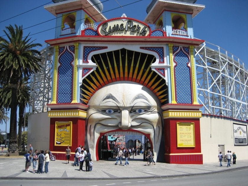 Qué ver en Melbourne Luna Park. Foto de Google Maps de James Wang Qué ver en Melbourne Luna Park. Foto de Google Maps de James Wang