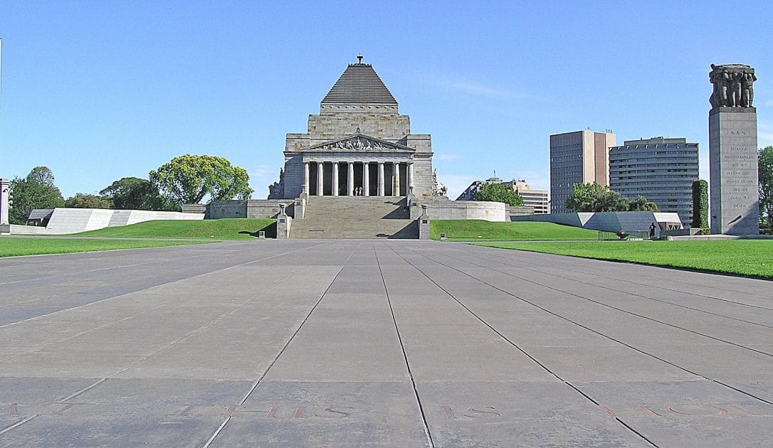 Qué ver en Melbourne Shrine of Remembrance. Foto de Donaldytong, CC BY SA 3.0 Qué ver en Melbourne Shrine of Remembrance. Foto de Donaldytong, CC BY SA 3.0