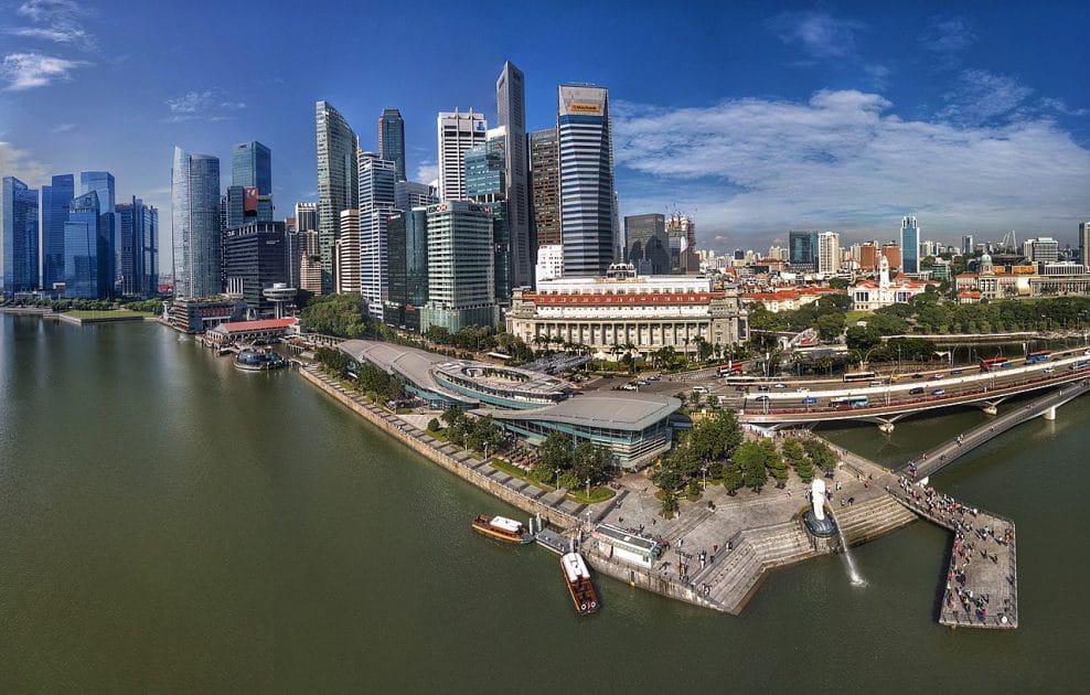 Qué ver en Singapur Merlion Park. Foto de Bob T, CC BY SA 4.0