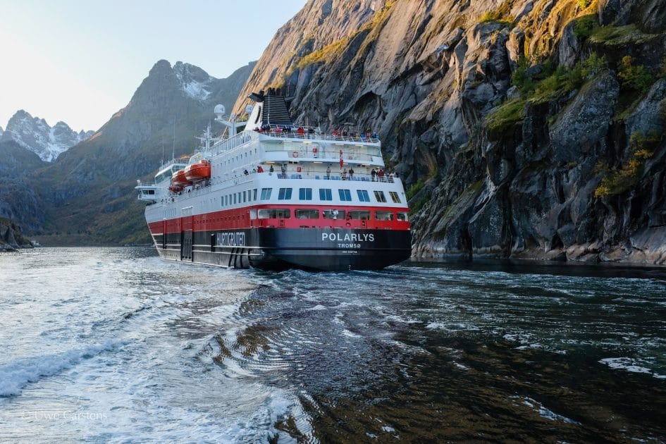 Viaje a Islas Lofoten, Noruega Tour en barco por el Fiordo del Troll. Foto de Google Maps de Uwe Carstens