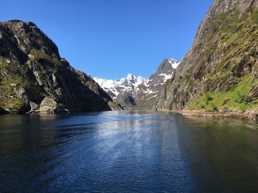 Viaje a Islas Lofoten, Noruega Trollfjiord. Foto de Google Maps de Andrew Aoki