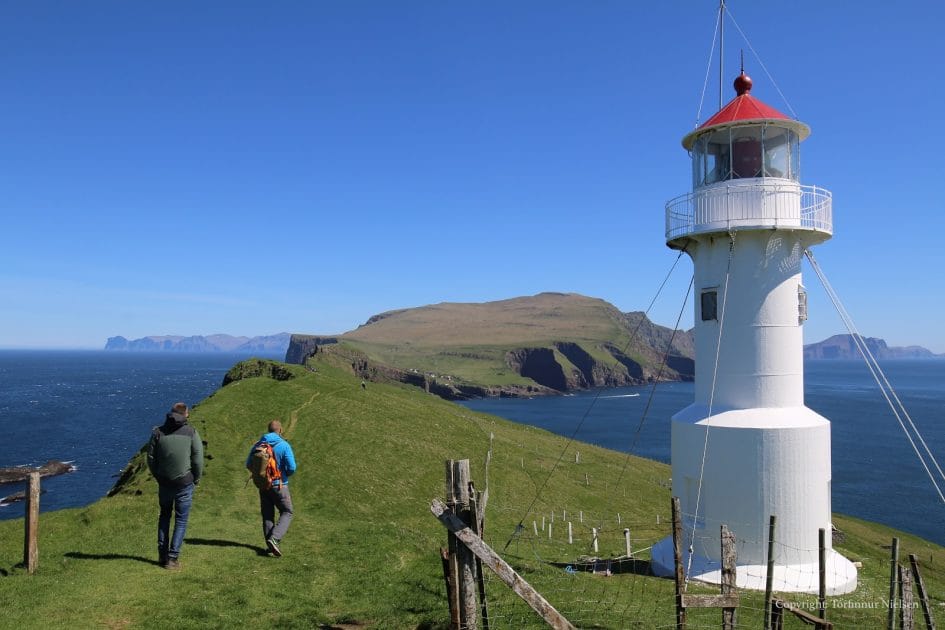 Escapada a Islas Feroe, Dinamarca, Faro de Mykines Hólmur.