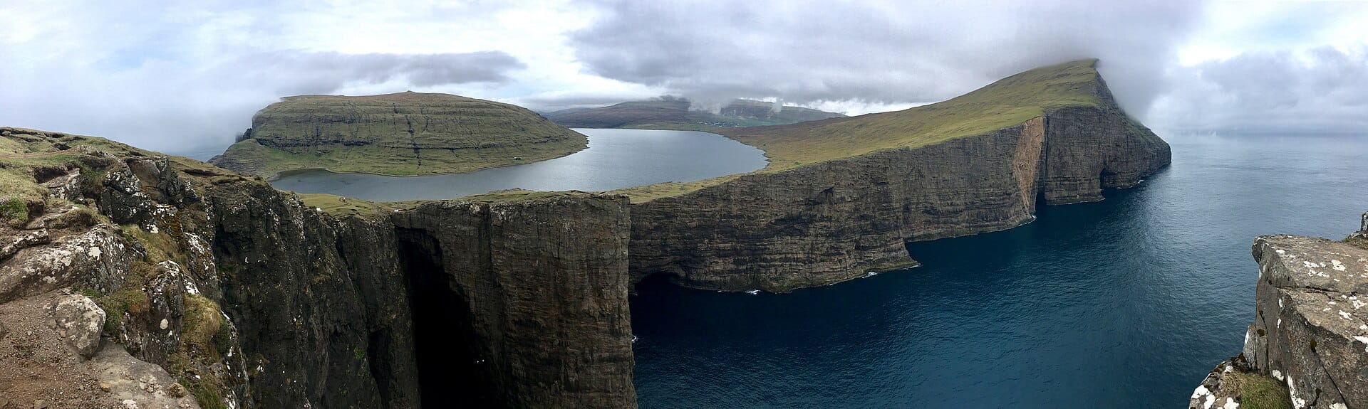 Islas Feroe, Dinamarca, Lago Sorvagsvath