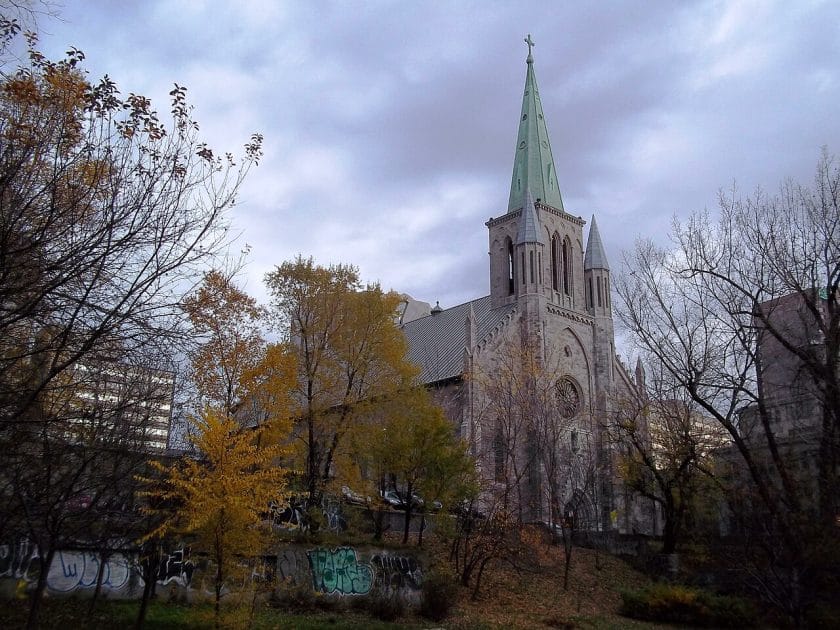 Principales atracciones en Montreal, Quebec, Canadá Basílica de San Patricio. Foto de Jeangagnon, CC BY SA 3.0