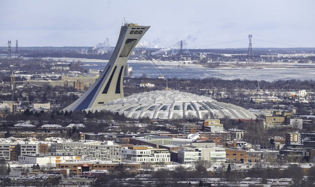 Principales atracciones en Montreal, Quebec, Canadá Estadio Olímpico. Foto de Wilfredor, CC0