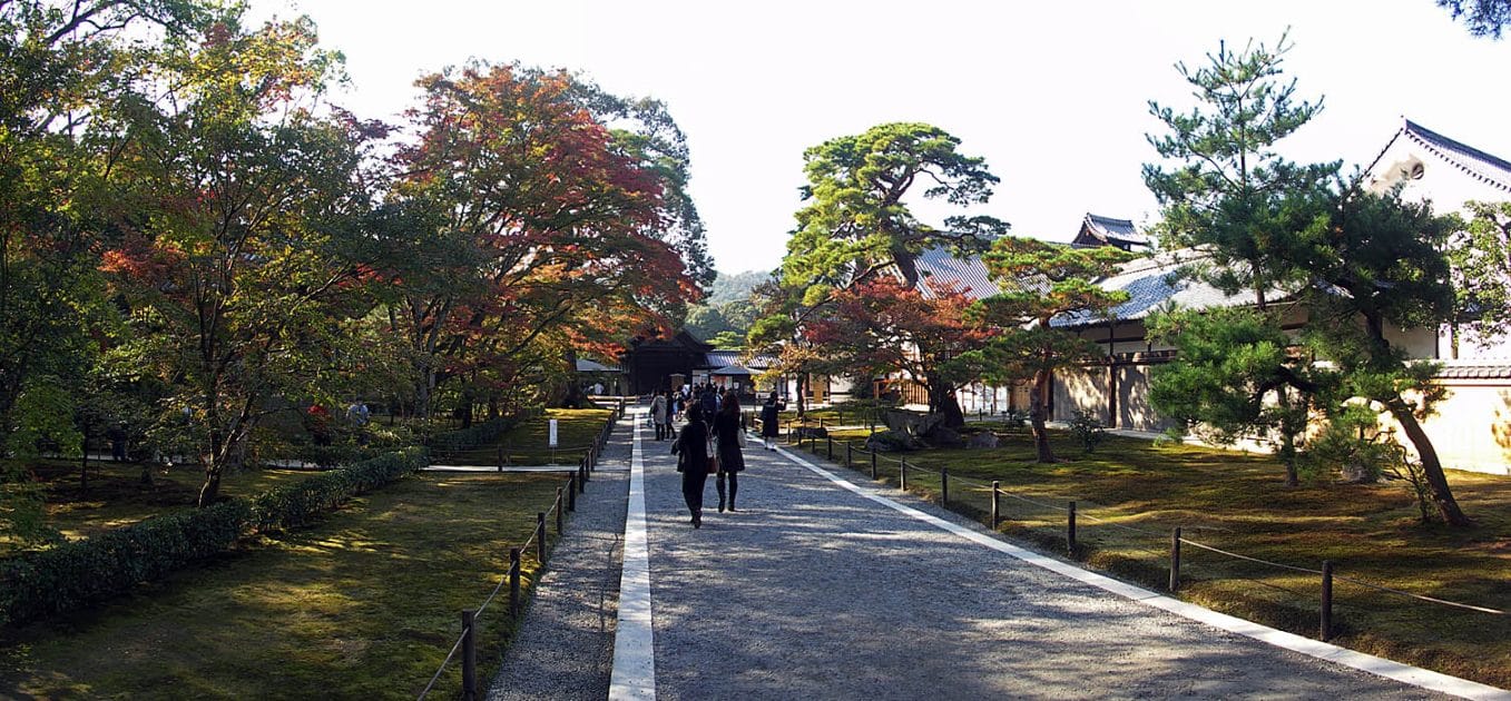 Qué ver en Kioto en 3 días Jardines de Kinkaju Ji. Foto de z tanuki, CC BY 3.0 Qué ver en Kioto, Jardines de Kinkaju Ji