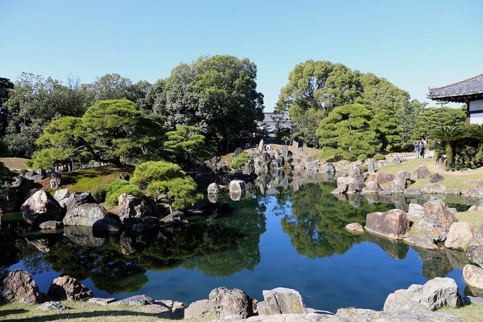 Qué ver en Kioto en 3 días Jardines del Palacio Ninomaru. Foto de Sailko, CC BY 3.0 Viajar a Kioto, Jardines del Palacio Ninomaru
