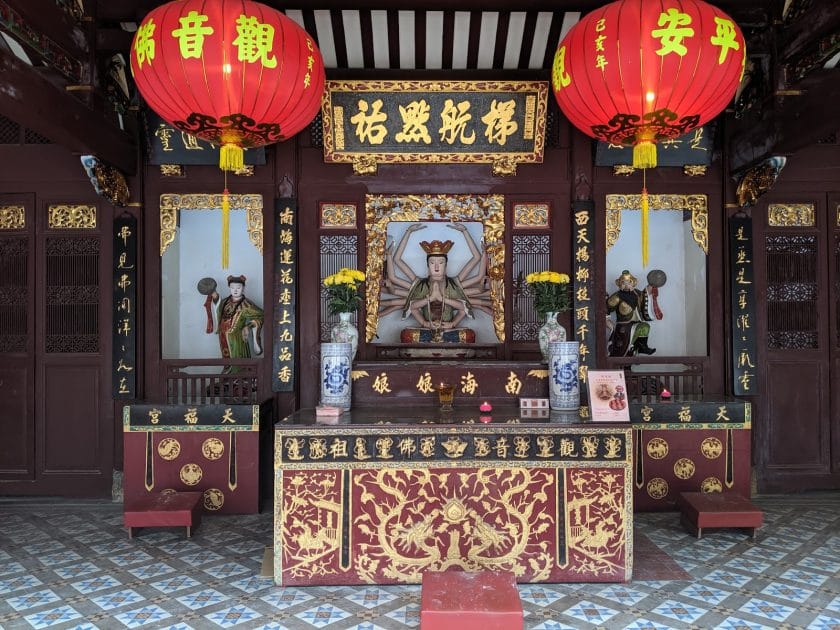 Qué ver en Chinatown Singapur Santuario de Mazu en el Templo Thian Hock Keng. Foto de Google Maps de Rachael O'Rourke Estancia en Chinatown Singapur, Santuario de Mazu en el Templo Thian Hock Keng