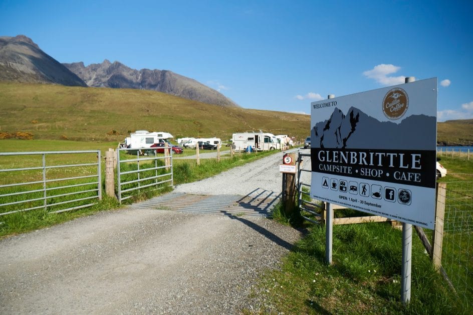 Cosas de camping Glenbrittle Campsite & Cafe en la isla de Skye, Escocia. Foto de Google Maps de Glenbrittle Campsite & Cafe Cosas de camping Glenbrittle Campsite & Cafe en la isla de Skye, Escocia