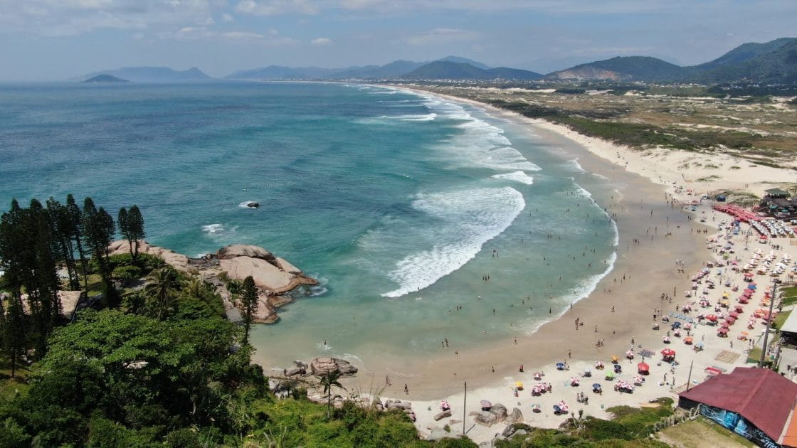 Islas paradisíacas de Brasil Praia Joaquina en Santa Catarina. Foto de Google Maps de Fernando Gomes de Almeida Islas paradisíacas de Brasil Praia Joaquina