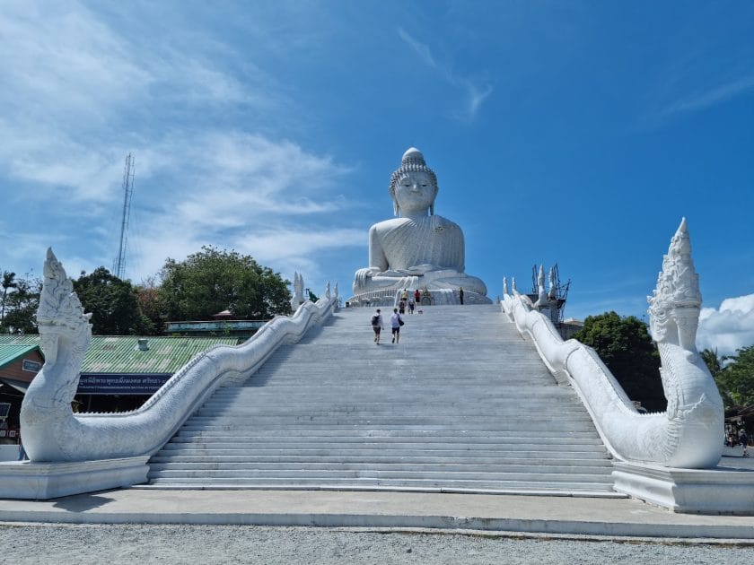 Las mejores islas de Tailandia para visitar El Gran Buda de Phuket