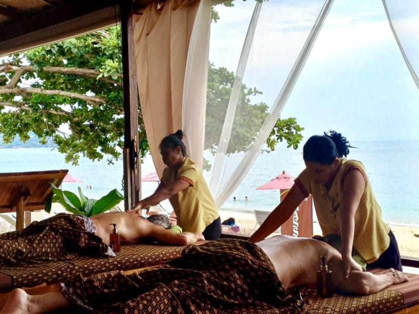 Las mejores islas de Tailandia para visitar Masajes tailandeses en la Lamai Beach de Koh Sumai
