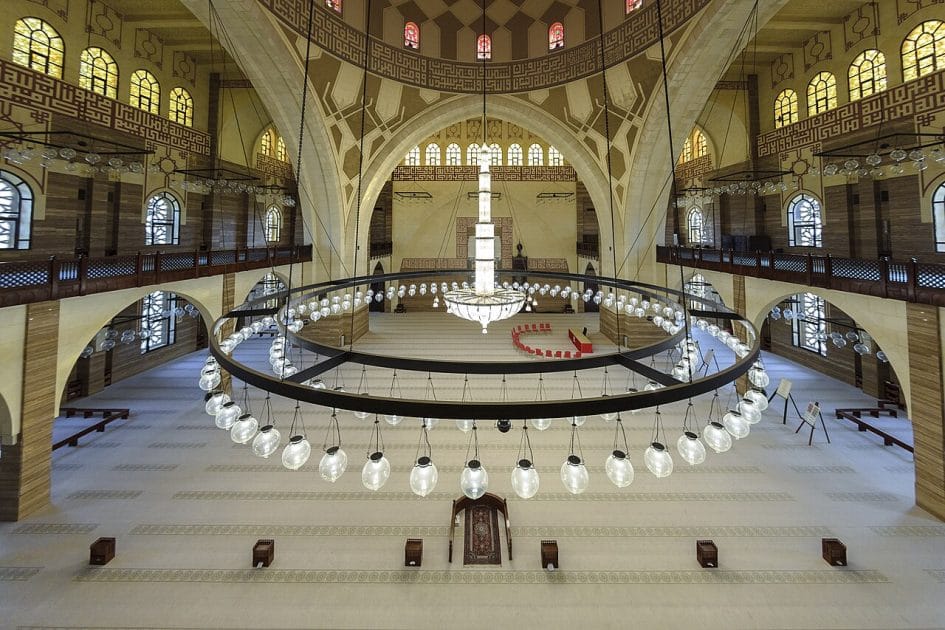 Manama, capital de Baréin Interior de la Gran Mezquita Al Fateh