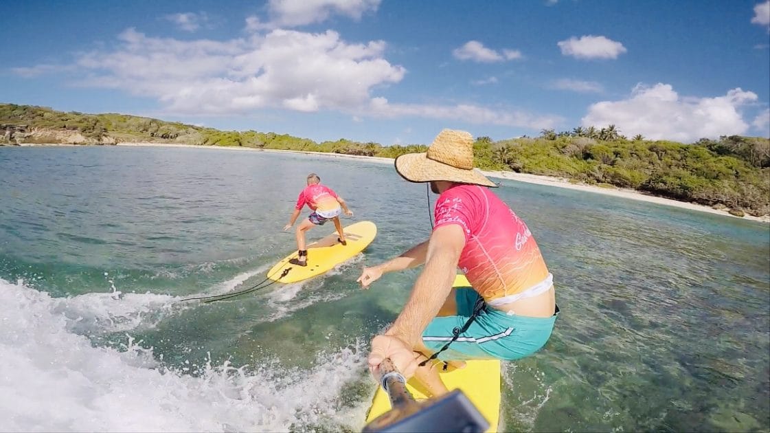 Turismo en isla Guadalupe Surf en la playa de Bois Jolan. Foto de Google Maps de Ecole de Surf de Guadeloupe Le Helleux, Sainte Anne Turismo en isla Guadalupe Surf en la playa de Bois Jolan