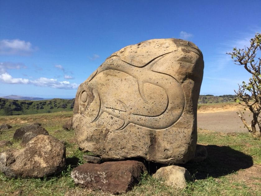 Turismo en la Isla de Pascua, Chile Petroglifo en Orongo. Foto de Google Maps de 堤昌宏 Turismo en la Isla de Pascua, Chile Petroglifo en Orongo