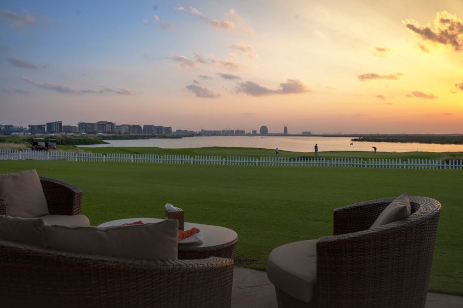 Viaje a Emiratos Árabes Unidos Campo de golf Yas Links