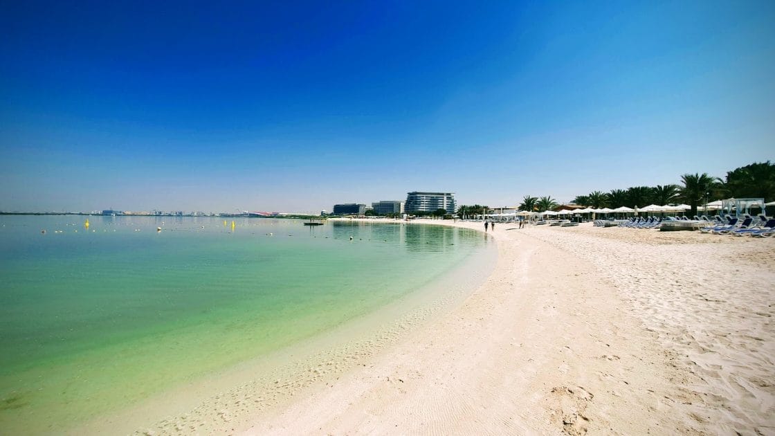 Viaje a Emiratos Árabes Unidos Yas Beach