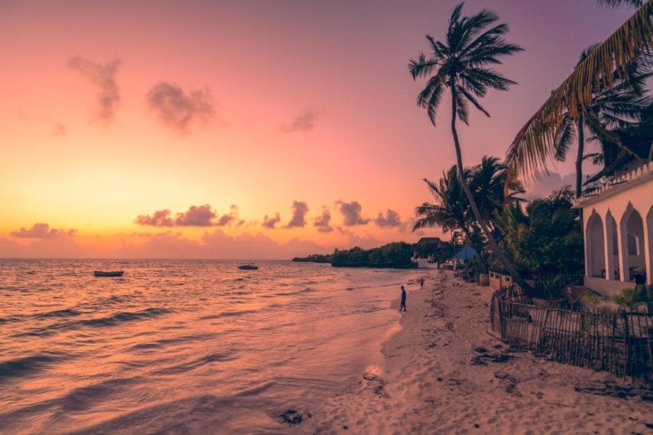 Circuito por Zanzíbar en 10 días - Atardecer en Jambiani Beach