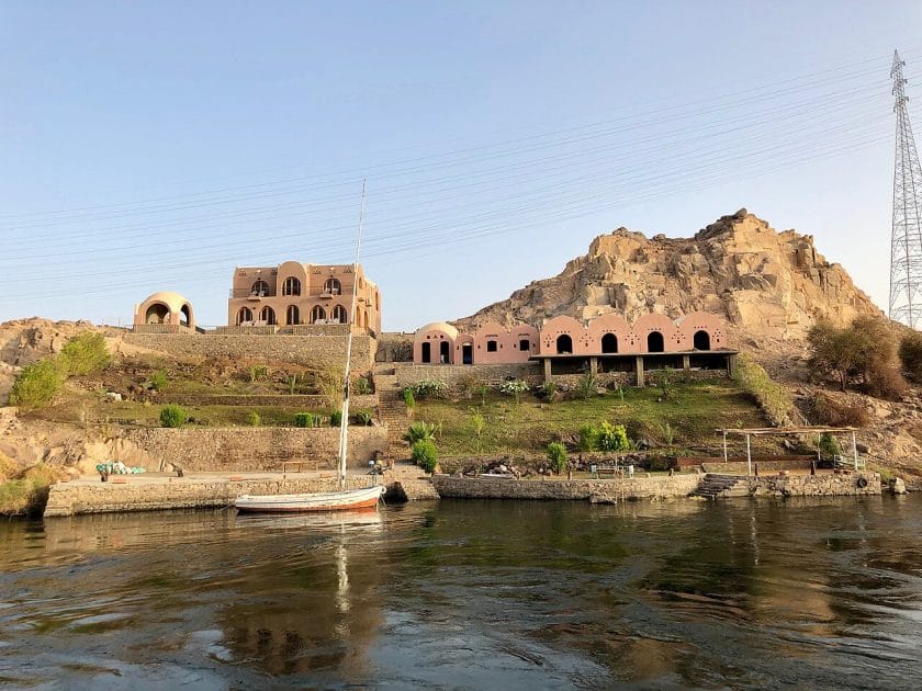 Recorrido por el Nilo Isla Sehel. By Warren LeMay from Cullowhee, NC, United States, CC0 Recorrido por el Nilo Isla Sehel