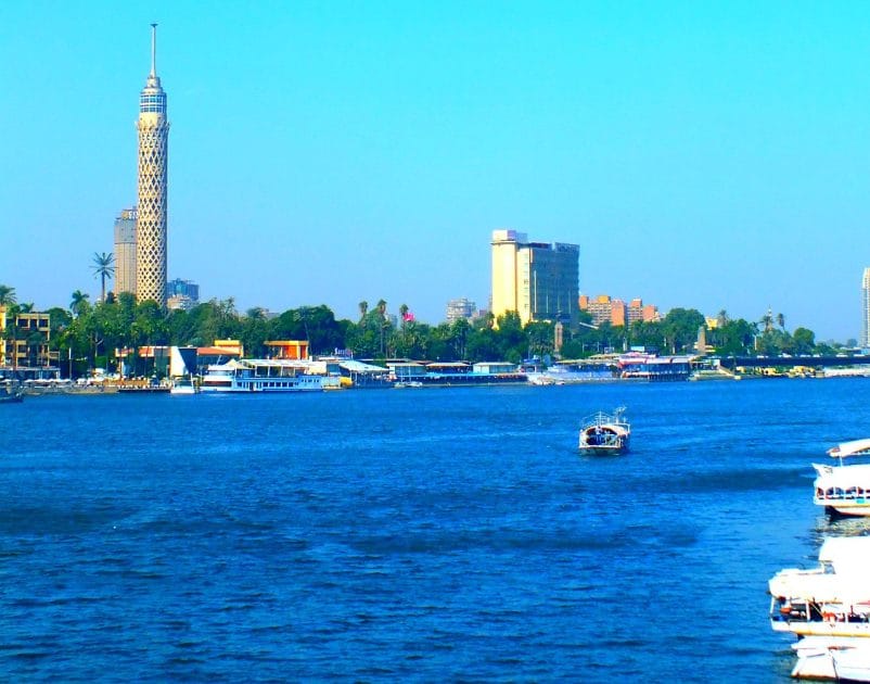 Recorrido por el Nilo Torre de El Cairo en Isla de Gezira. By Abdouououou Own work, CC BY SA 4.0 Recorrido por el Nilo Torre de El Cairo en Isla de Gezira
